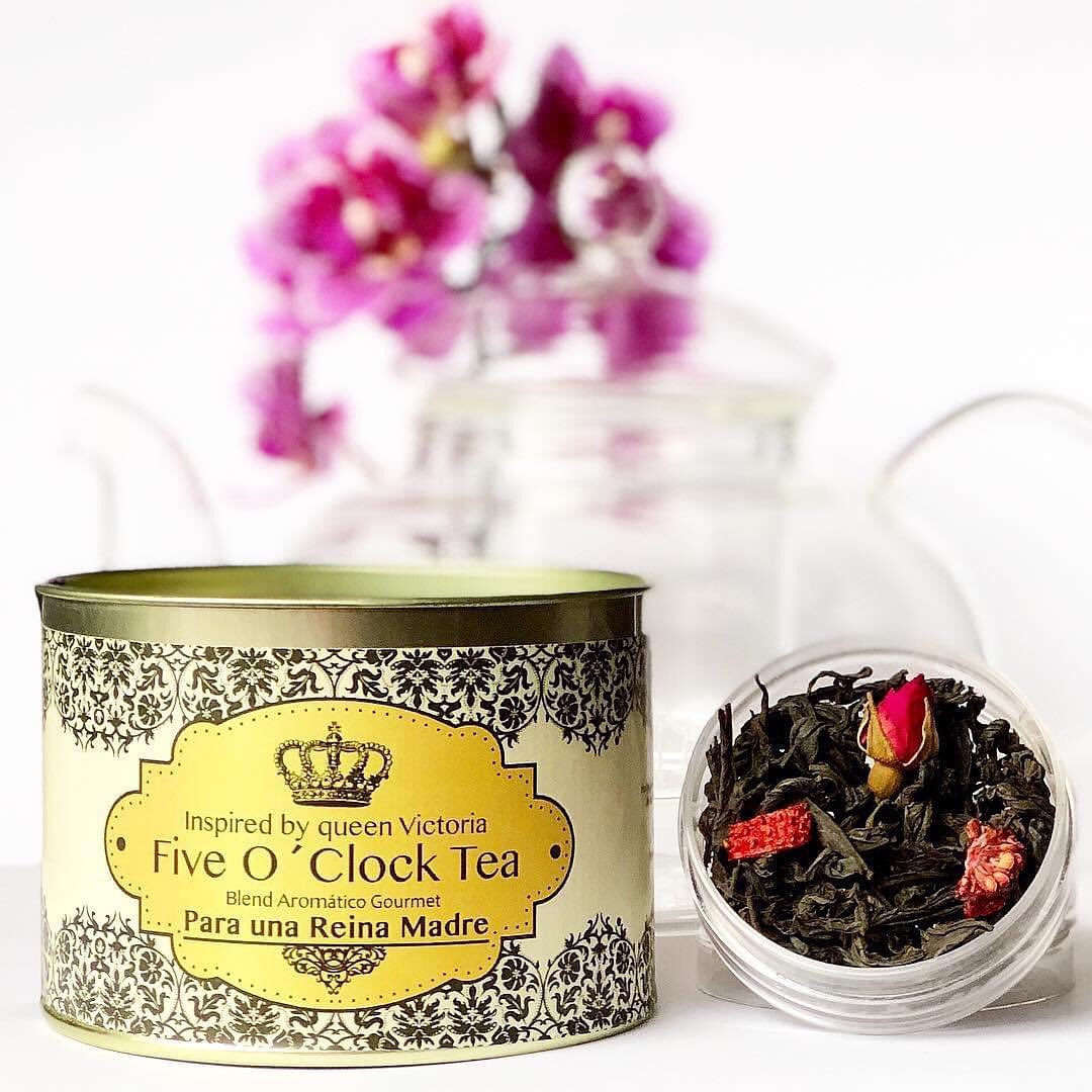 FIVE O´CLOCK TEA